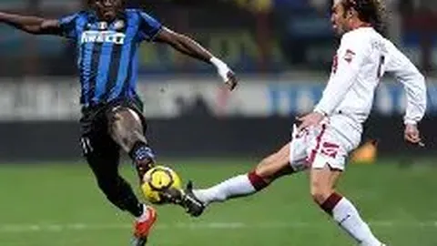 沪港对决风云再起！国脚归化领衔，四将外援强攻猛射，刘若钒冲锋陷阵，谁能一统江湖？